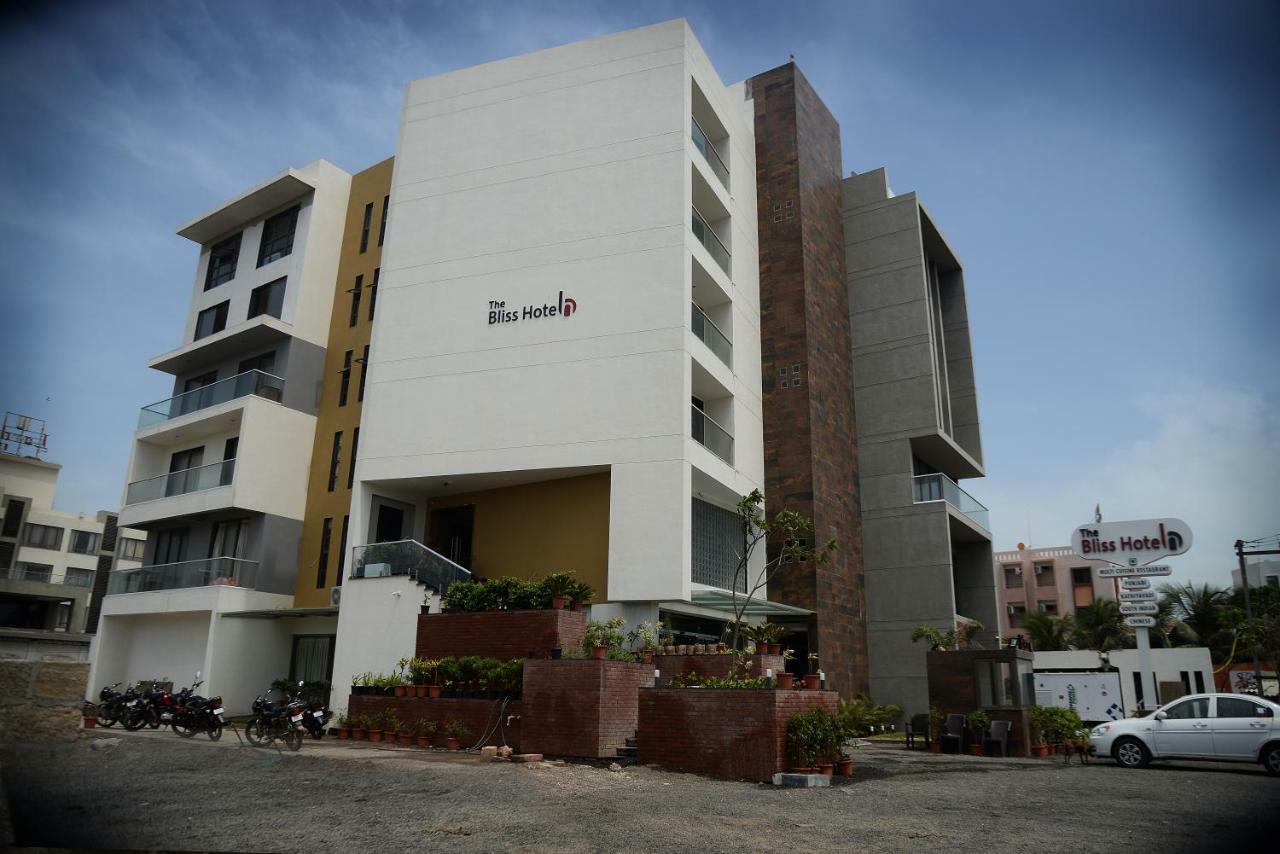 The Bliss Hotel Somnāth Exterior foto
